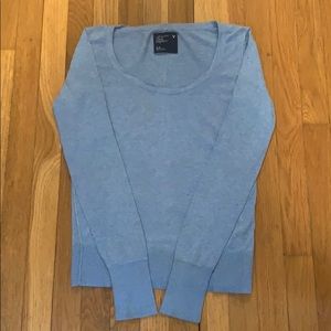 American Eagle Outfitters light sweater